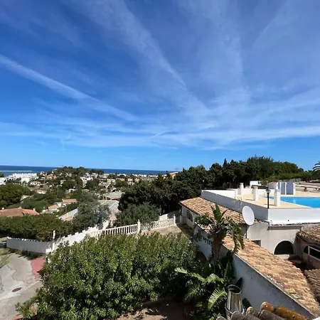 Adosado En Urbanizacion Con Piscina Y Magnificas Vistas A Appartement Dénia