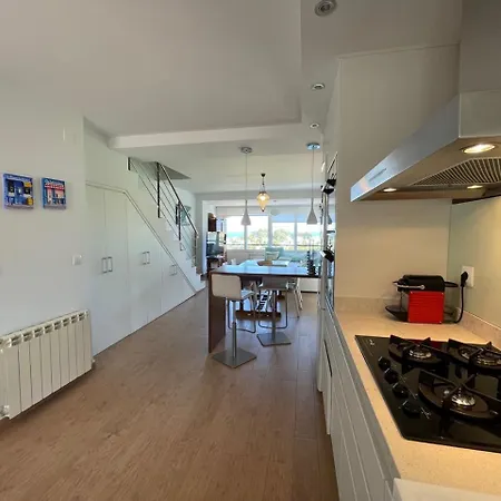 Adosado En Urbanizacion Con Piscina Y Magnificas Vistas A Appartement *