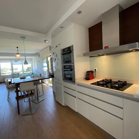 Adosado En Urbanizacion Con Piscina Y Magnificas Vistas A دينايا